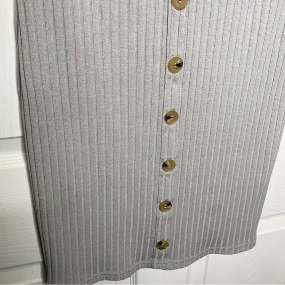 Sabo Skirt Bakari Gray Ribbed Button Front Mini Dress - Picture 4 of 9